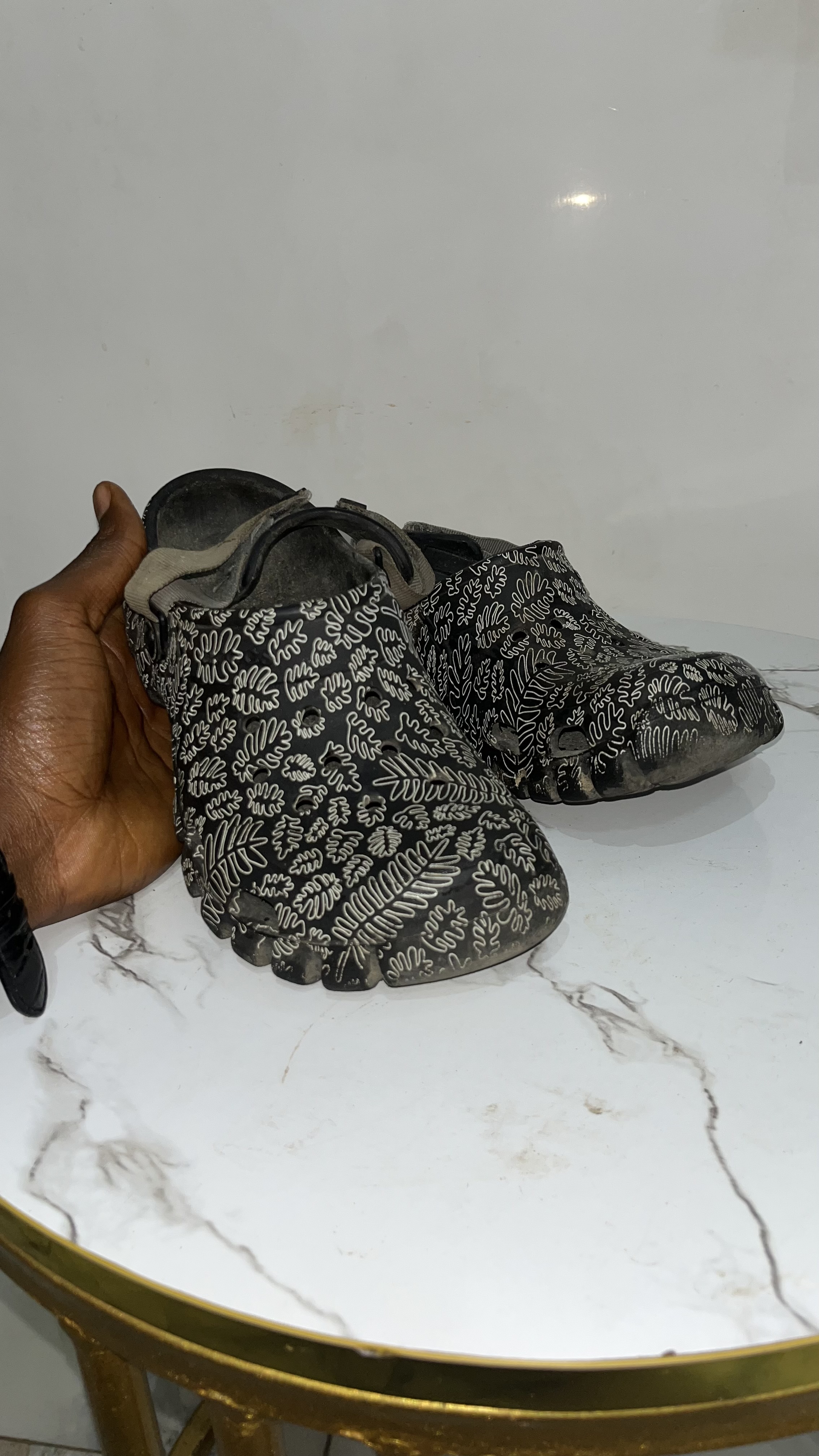 Budget-Friendly Clog Sandals (Used) – Ready to Wear!