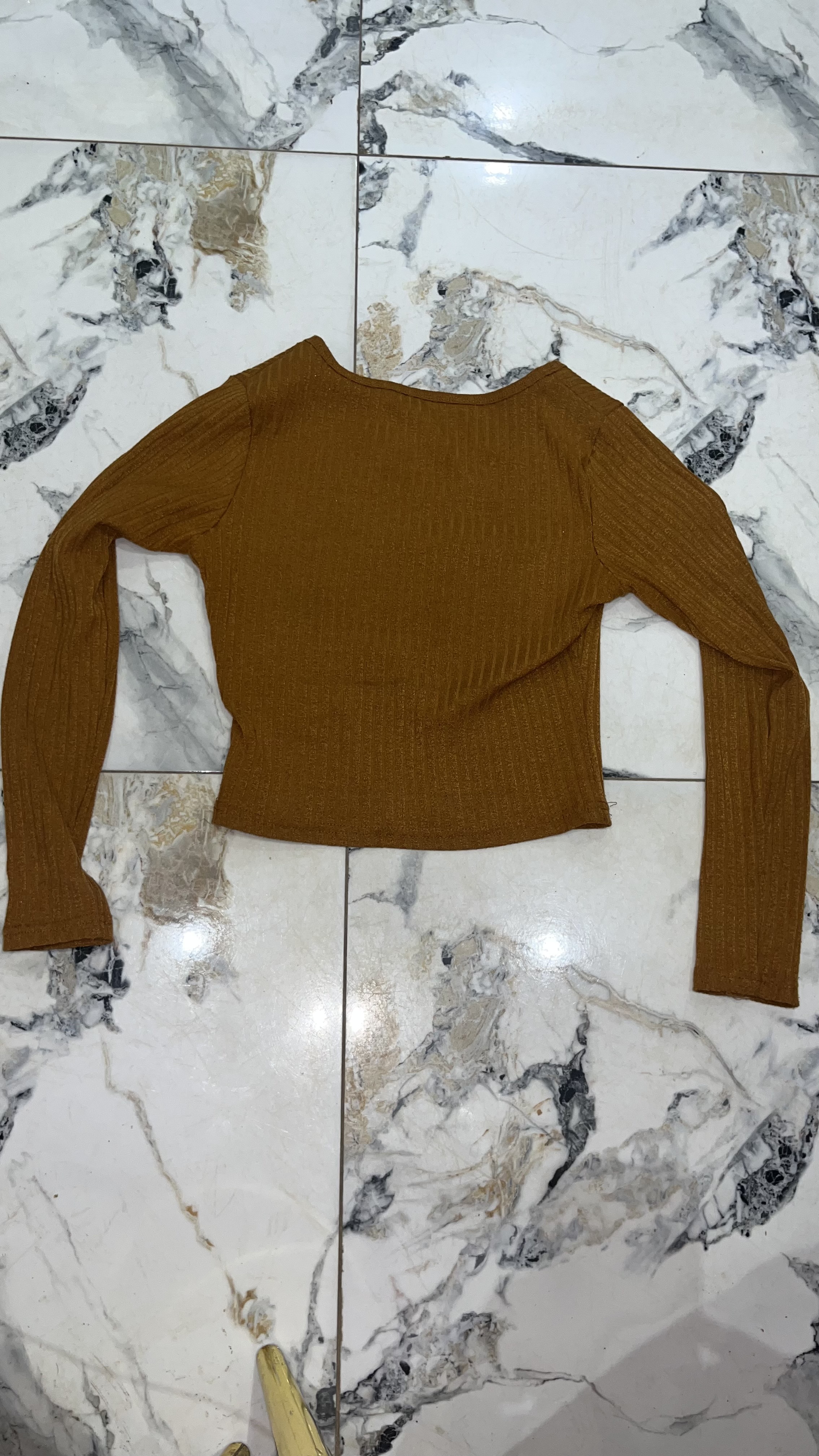 3.	Cute Casual Crop Top – Body Fit – Affordable Thrift Find 😍